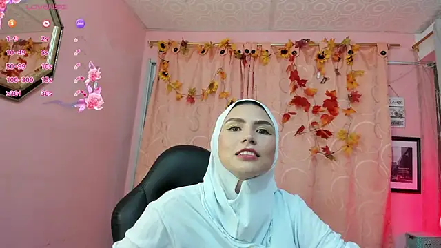 Snapshot of DarshaKhemu chatting on September 18, 8:45 pm DarshaKhemu online show from September 18, 8:45 pm