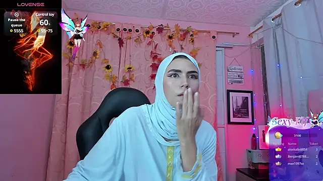 Snapshot of DarshaKhemu chatting on February 28, 12:10 am DarshaKhemu online show from February 28, 12:10 am