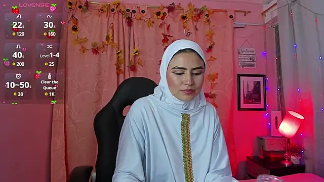 Snapshot of DarshaKhemu chatting on February 11, 12:06 am DarshaKhemu online show from February 11, 12:06 am