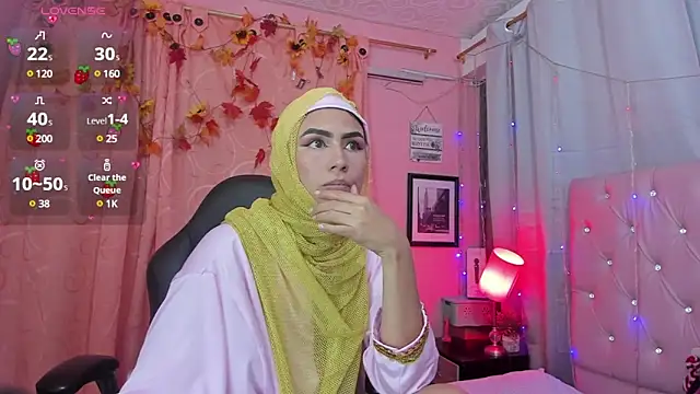 Snapshot of DarshaKhemu chatting on February 12, 8:40 pm DarshaKhemu online show from February 12, 8:40 pm