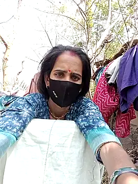 Mohni Das online show from May 13, 4:41 am
