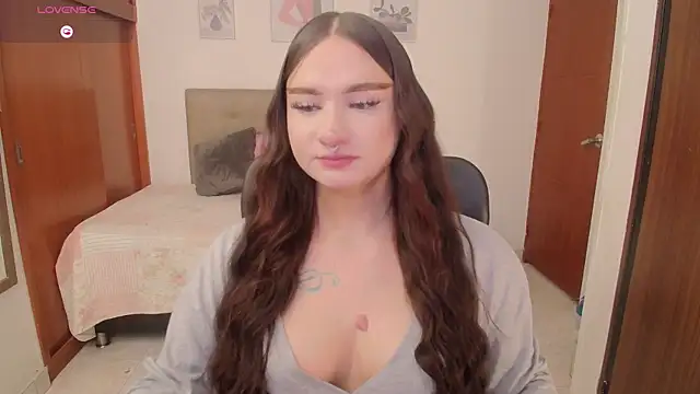 Miley Baker online show from November 18, 3:26 pm