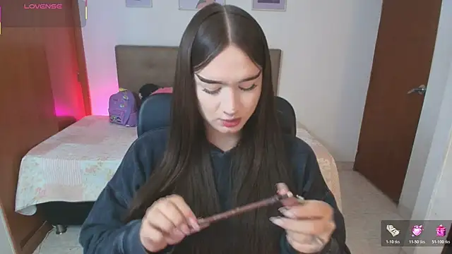 Miley Baker online show from March 31, 2:19 pm