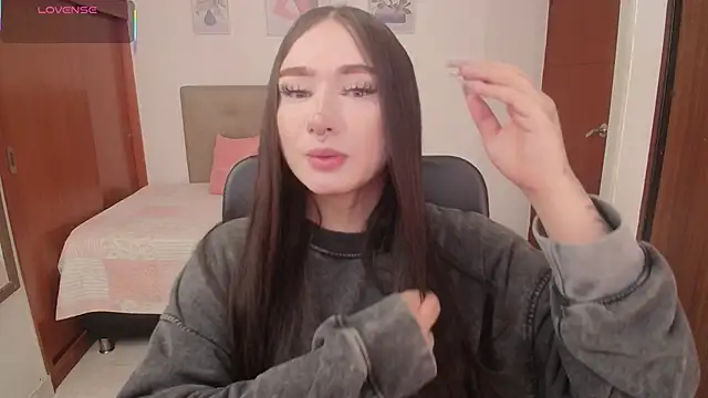 Miley Baker online show from December 18, 2:10 pm