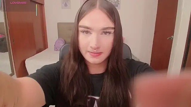 Miley Baker online show from February 26, 1:33 pm