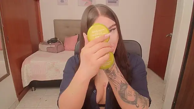 Miley Baker online show from March 6, 1:50 pm