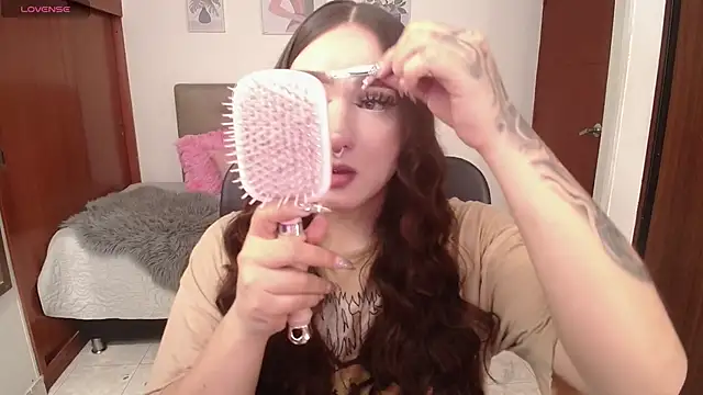 Miley Baker online show from December 4, 2:49 pm