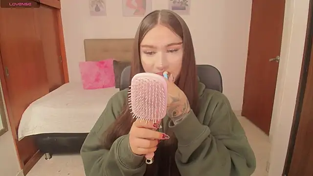 Miley Baker online show from October 24, 4:06 pm