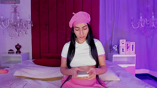 Selenee- online show from November 27, 3:12 pm