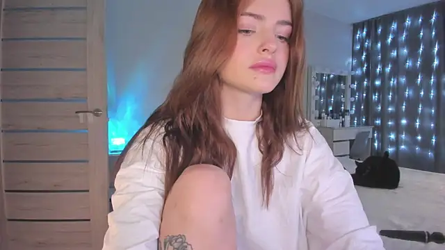 KylieStarrr online show from February 25, 3:20 am