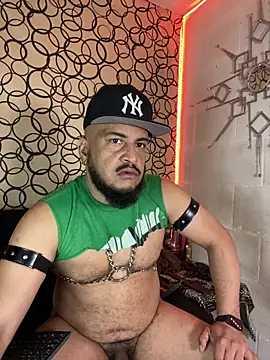 Snapshot of the_master_foal_ chatting on February 27, 7:03 pm the master foal online show from February 27, 7:03 pm