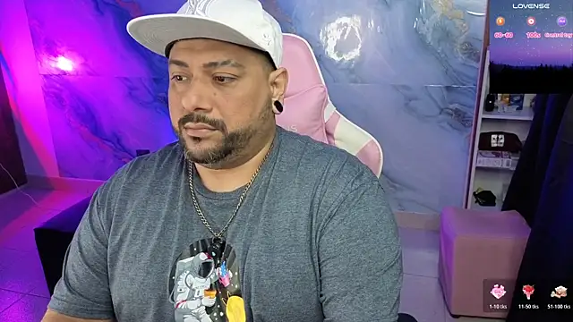 jacoob woods online show from April 28, 1:26 am