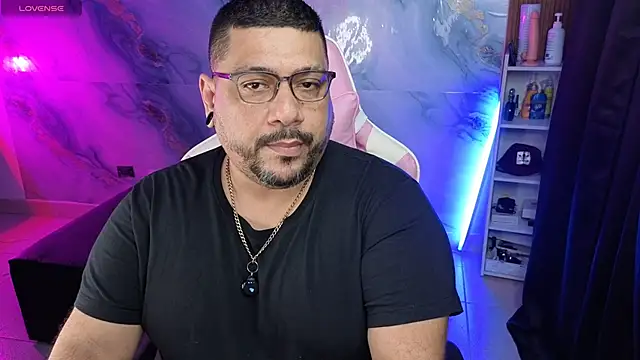 jacoob woods online show from April 19, 9:10 am