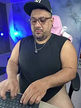 Snapshot of jacoob_woods chatting on June 17, 12:37 pm jacoob woods online show from June 17, 12:37 pm