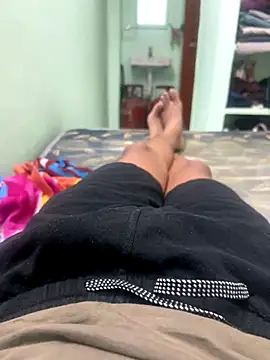 Snapshot of lovelyfvcker chatting on October 6, 12:50 pm lovelyfvcker online show from October 6, 12:50 pm