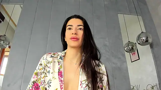 Naila18 online show from February 13, 5:37 am