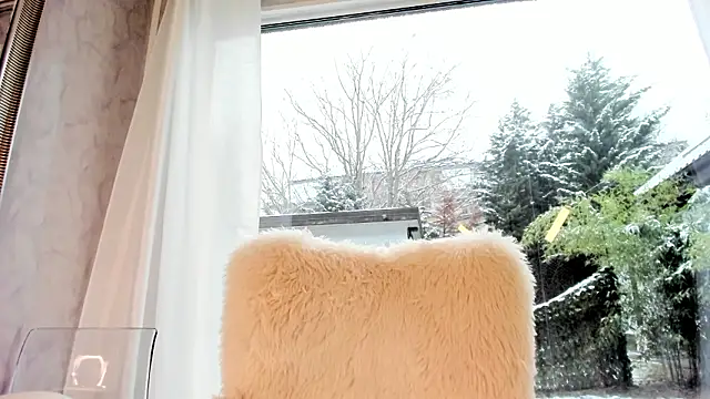 Naila18 online show from February 11, 6:35 am