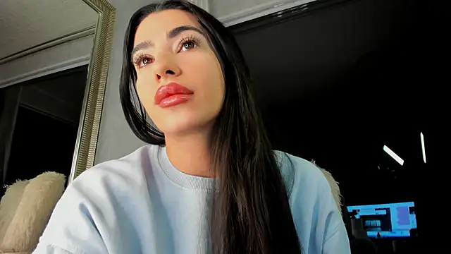 Naila18 online show from January 13, 4:27 am