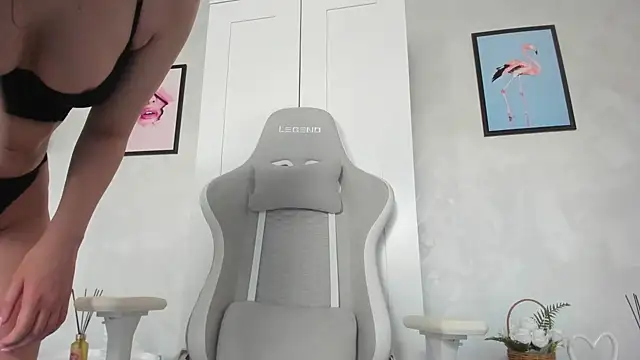 Naila18 online show from March 7, 7:08 am