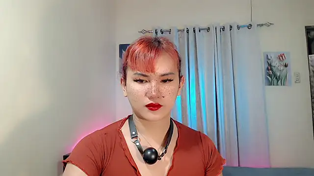 Snapshot of beatrice_21 chatting on May 25, 2:05 pm beatrice 21 online show from May 25, 2:05 pm