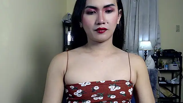 Snapshot of beatrice_21 chatting on September 21, 4:06 am beatrice 21 online show from September 21, 4:06 am