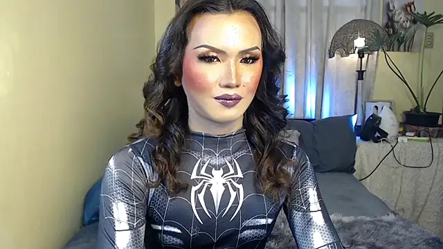 Snapshot of beatrice_21 chatting on November 1, 1:34 am beatrice 21 online show from November 1, 1:34 am