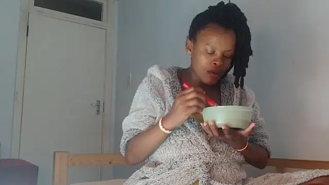 BlondQ2003 online show from October 22, 1:49 am