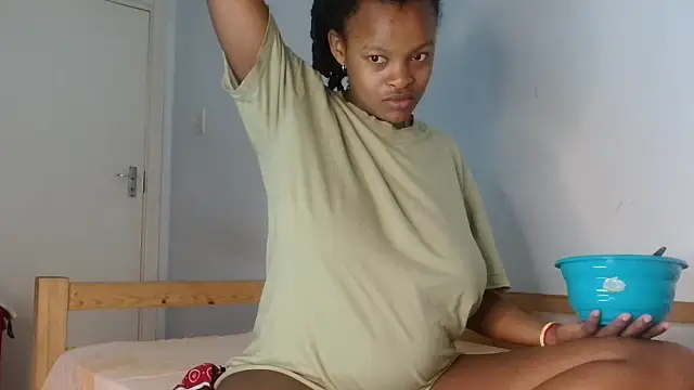 BlondQ2003 online show from October 3, 7:21 am