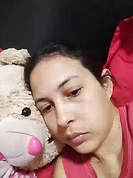 Snapshot of angel_delcielo chatting on December 25, 4:32 pm angel delcielo online show from December 25, 4:32 pm