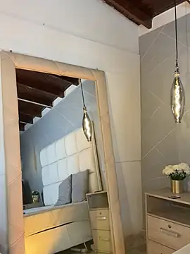 kem hott online show from March 7, 4:35 am