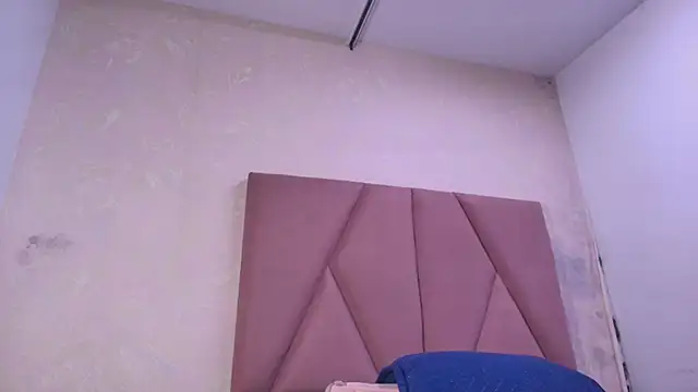 lay navas online show from October 30, 7:22 pm