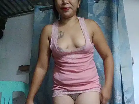 Snapshot of h0ney_lips chatting on September 25, 11:44 pm h0ney lips online show from September 25, 11:44 pm