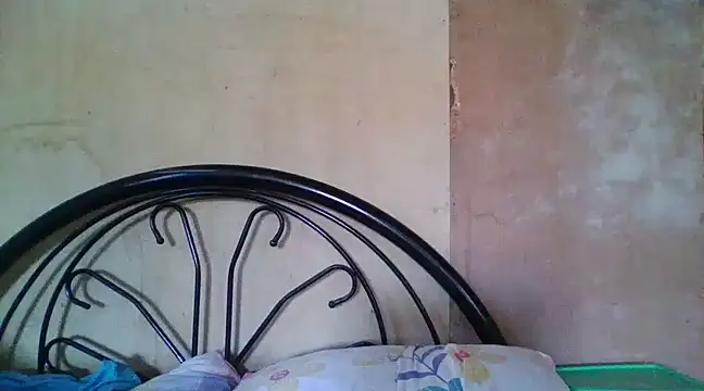 Snapshot of h0ney_lips chatting on March 5, 7:27 am h0ney lips online show from March 5, 7:27 am