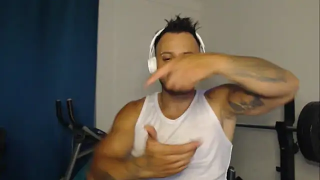 Snapshot of JacobJamess chatting on September 28, 10:50 pm JacobJamess online show from September 28, 10:50 pm