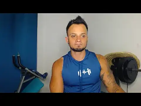 Snapshot of JacobJamess chatting on October 8, 2:35 am JacobJamess online show from October 8, 2:35 am