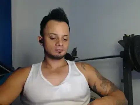 Snapshot of JacobJamess chatting on December 28, 3:47 am JacobJamess online show from December 28, 3:47 am