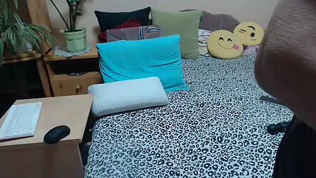 Snapshot of Margaret-milf chatting on September 11, 5:35 pm Margaret-milf online show from September 11, 5:35 pm
