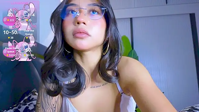 Mia Tin online show from November 21, 1:21 pm