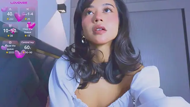 Mia Tin online show from October 22, 4:06 pm