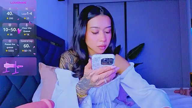 Mia Tin online show from February 27, 6:52 pm