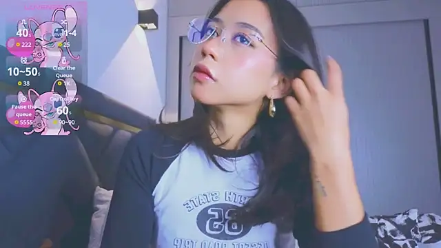 Mia Tin online show from November 26, 3:01 pm