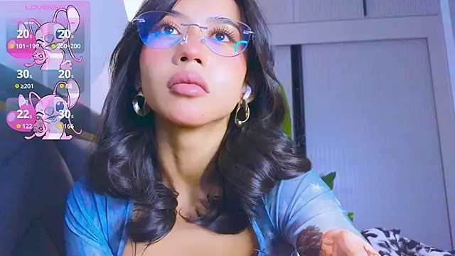 Mia Tin online show from November 27, 4:18 pm