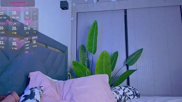 Mia Tin online show from January 31, 7:12 pm