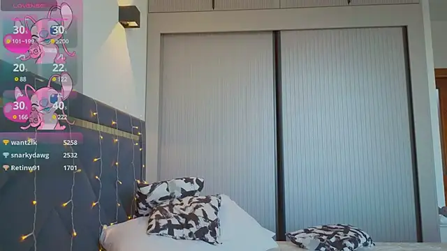 Snapshot of Mia_Tin chatting on March 20, 11:49 am Mia Tin online show from March 20, 11:49 am
