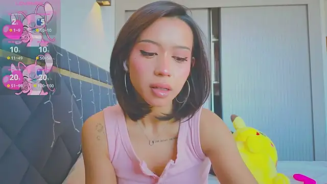Snapshot of Mia_Tin chatting on March 13, 6:48 am Mia Tin online show from March 13, 6:48 am