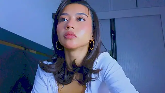 Snapshot of Mia_Tin chatting on September 21, 1:38 pm Mia Tin online show from September 21, 1:38 pm