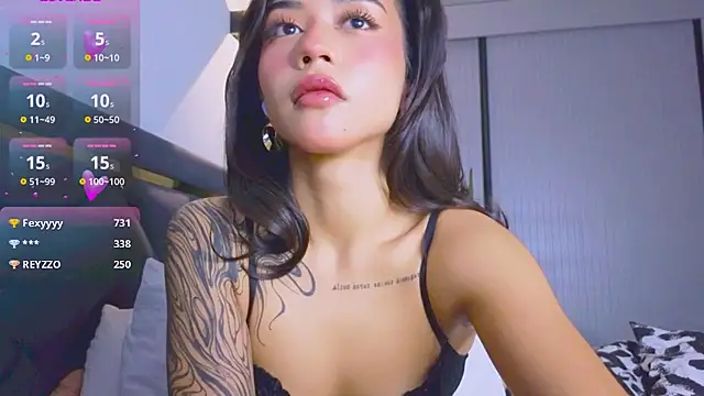 Mia Tin online show from October 30, 4:15 pm