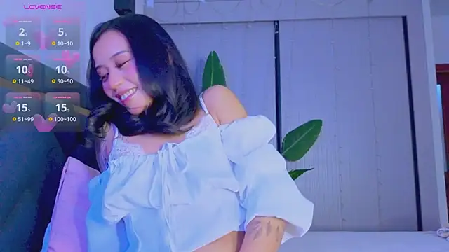 Mia Tin online show from January 17, 1:15 pm