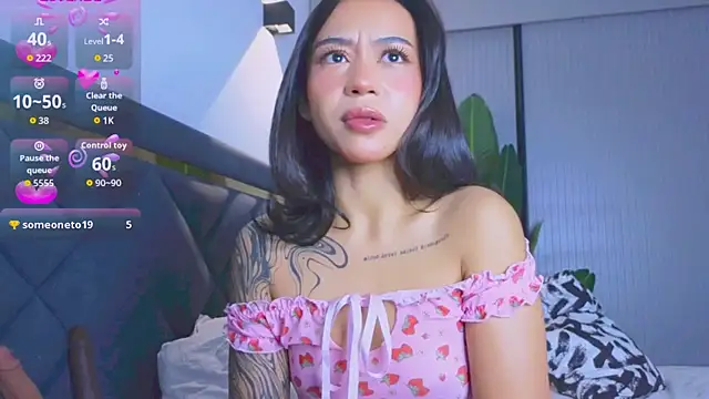 Mia Tin online show from November 1, 6:35 pm