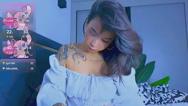 Snapshot of Mia_Tin chatting on October 4, 5:47 pm Mia Tin online show from October 4, 5:47 pm